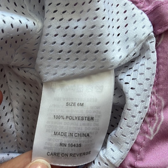 “Tahari” Swim diaper and hat size 6months - Picture 5 of 7